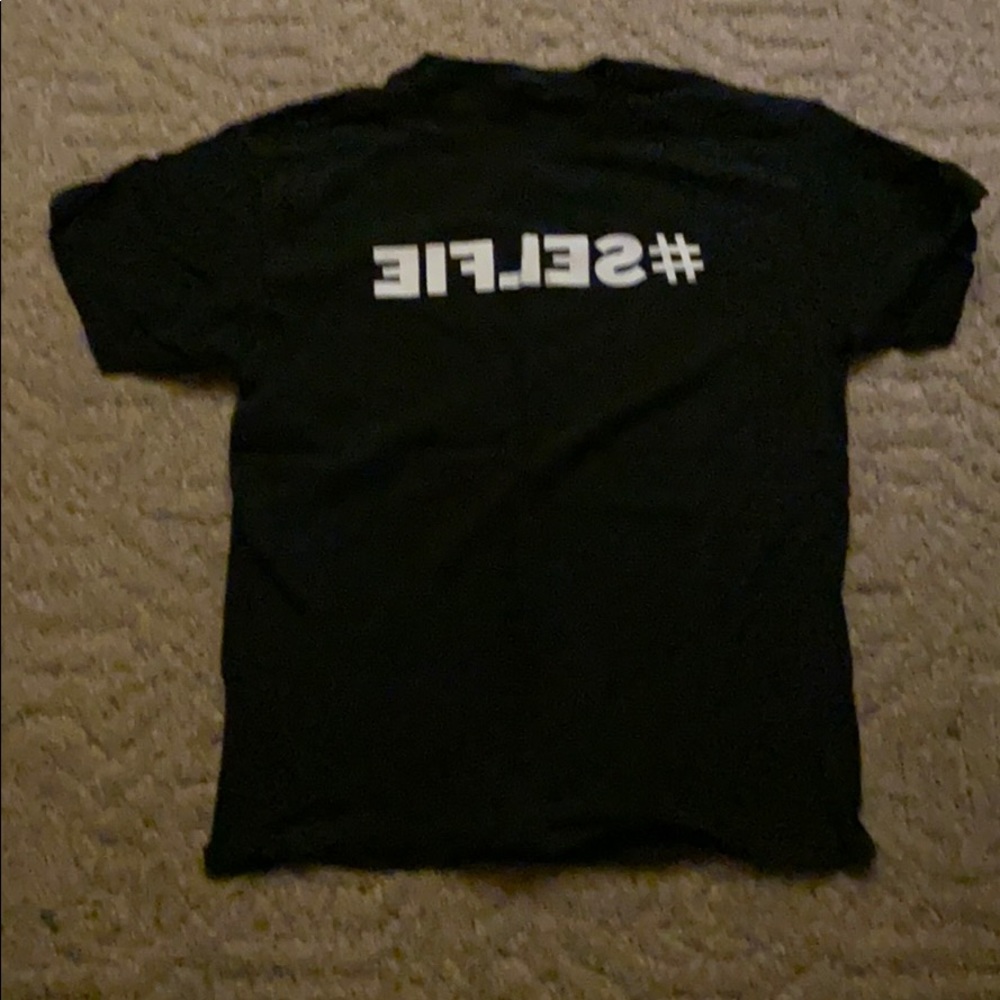 #SELFIE T SHIRT